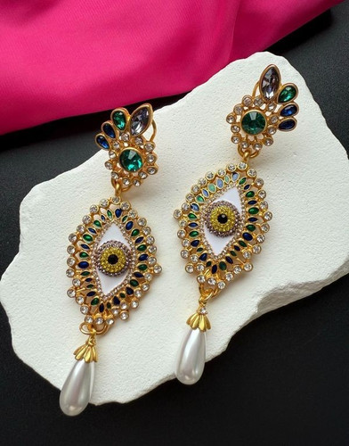 Orecchini con strass occhio