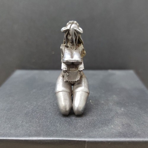 Statua damigella rame - in,