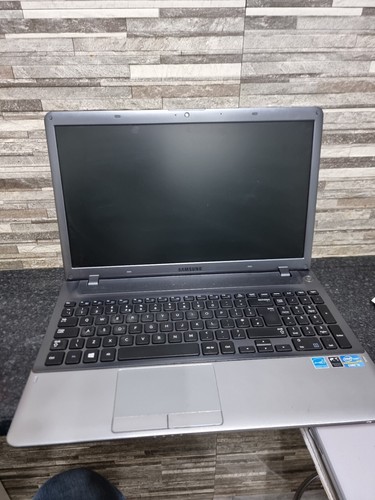 Portatile j242 samsung - j242,
