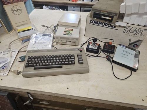 Commodore c64 con floppy - con,