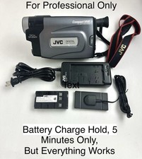 Camcoder JVC modello GR-AX841U
