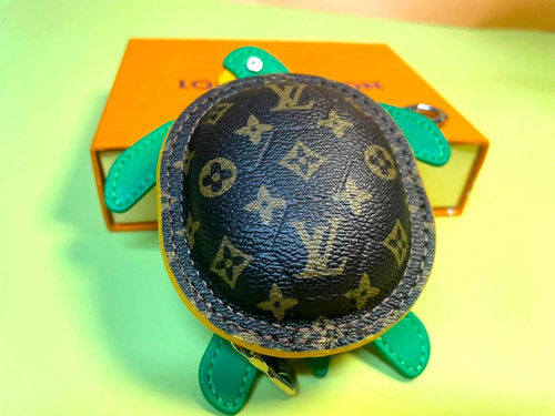 Louis vuitton monogram - louis, lv