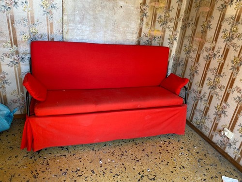 Divano vintage con struttura - divano,