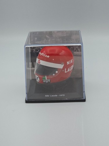 Niki lauda ferrari - ferrari, helmet