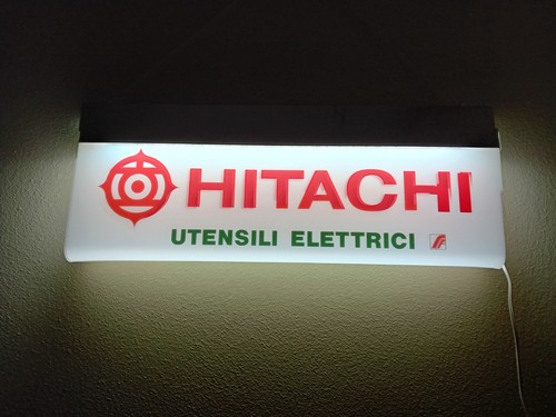 Insegna luminosa hitachi - insegna, "hitachi"