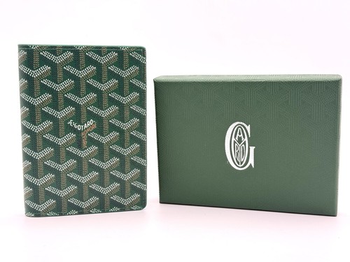 Goyard green bifold passport - green,