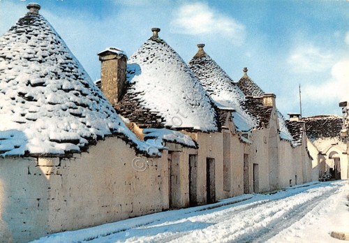 Cartolina alberobello trulli - alberobello,