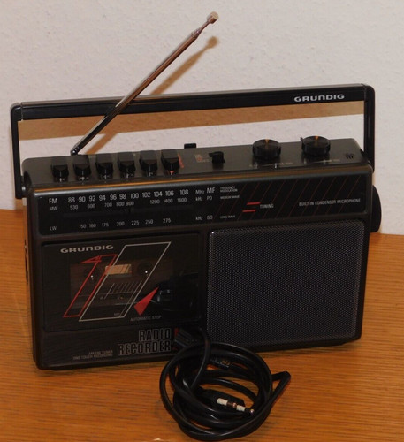 Vintage radio grundig 235 - vintage,