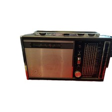 radio grundig satellit