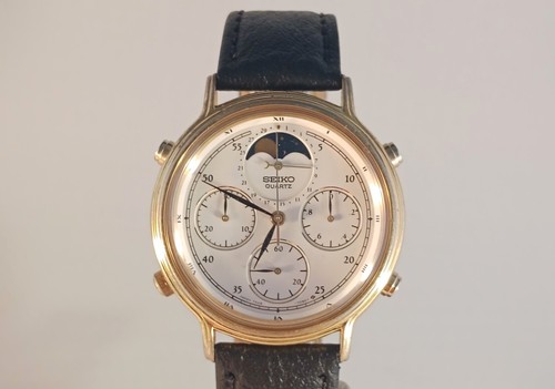 Seiko chronograph moon phase - moon,