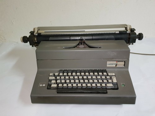 Macchina scrivere olivetti - scrivere,