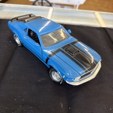 Auto pressofusa ERTL scala