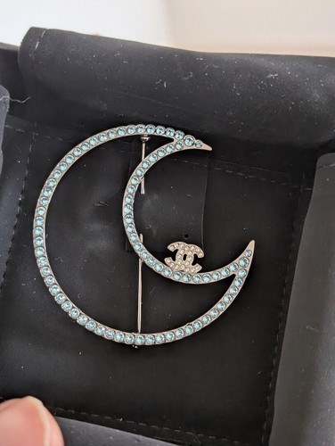 Spilla mezza luna chanel - spilla,