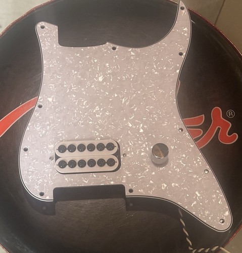 Tom delonge import invader - tom,