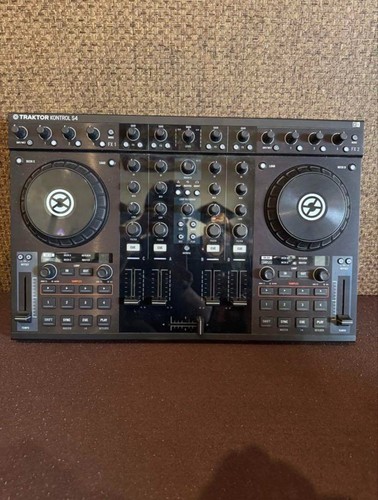 Traktor kontrol nero - traktor,
