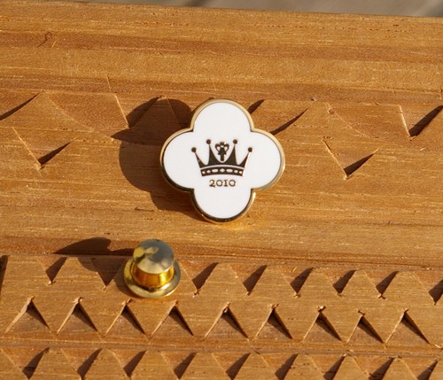 Spilla bavero logo - da,