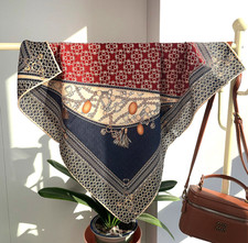 Sciarpa forma bandana a - a,