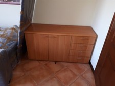 Mobile in ciliegio chiaro per casa o ufficio