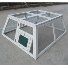 Gabbia in legno per galline e