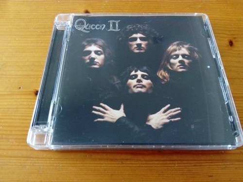 Queen track - track, cd