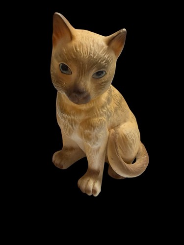 Vintage ceramic cat figurine - vintage,