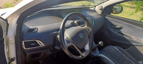 Tappezzeria alcantara lancia - tappezzeria, y