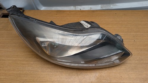 Ford focus mk3 - faro, lato