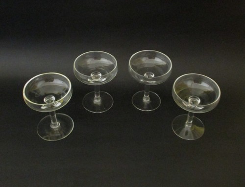 Bicchieri a calice in - bicchieri,