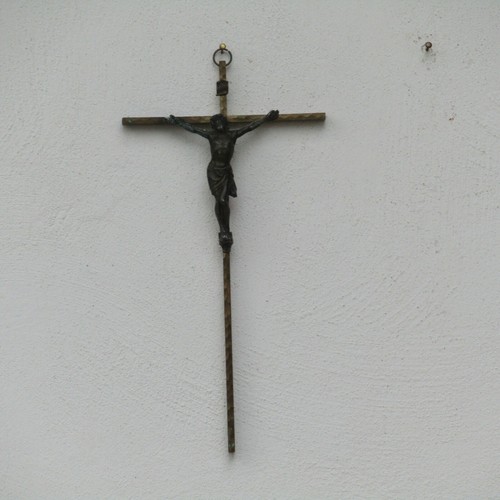 Crocifisso metallo ottone - in, e
