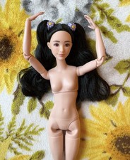 Bambola Barbie nuda fatta per
