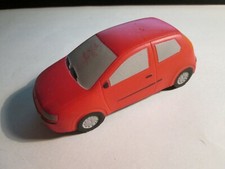 FIAT PUNTO 1999 SECONDA SERIE MODELLINO GOMMA ROSSO