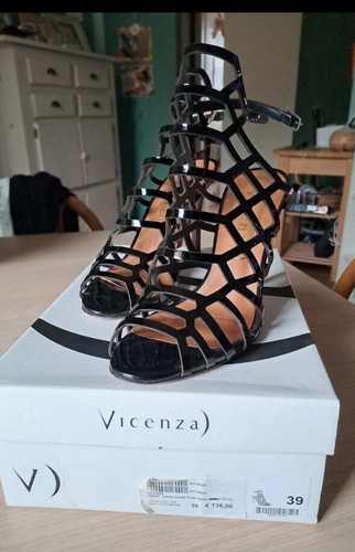 Sandalo vernice nero tacco - vernice,