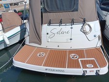 2005 Four winns 288 Swim