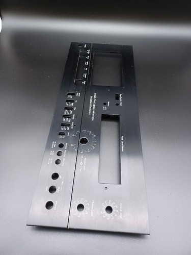 Piastra frontale per cassette