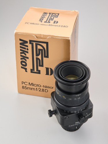 Nikon micro nikkor 85mm - nikon,