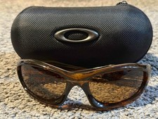 Occhiali da sole vintage Oakley Monster Dog montatura tartaruga marrone Y2K occhiale da uomo