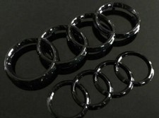 Emblema nero lucido per