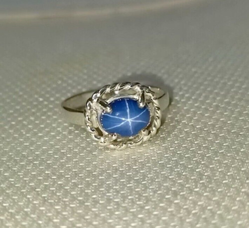 Anello ovale zaffiro stella