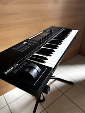 Native Instruments Komplete Kontrol S49 MKII tastiera midi praticamente nuova.