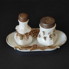 Antico set Porta Sale e Pepe in opalina bianca - primi '900 (cod. 377)