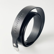 Tracolla in vera pelle nera