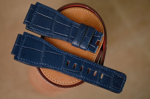 Cinturino blu navy fatto - , a