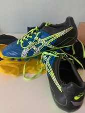 SCARPE  ASICS  da calcio donna +parastinchi+guanti+calze n.40.5