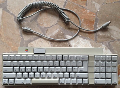 Apple iigs keyboard 658 4081 - apple, 658-4081
