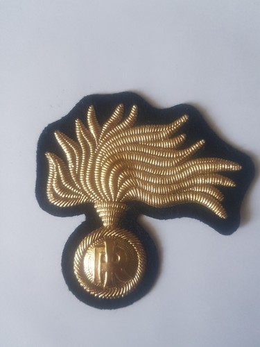 Fiamma dorata plastica - in, anni