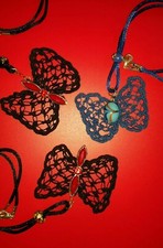 Collana con pendente ARTIGIANALE pezzo unico uncinetto perline/strass regolabile