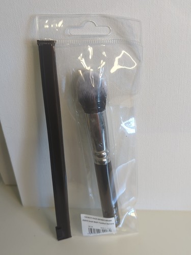 Zoeva 135 petit - face, definer