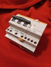 Merlin Gerin Multi9 C40N C25 4
