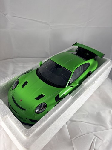 Porsche 911 991 - .2, verde