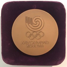 OLIMPIC GAME OLIMPIADI DI SEOLU XXIVa 1988 medaglia partecipazione con scatola